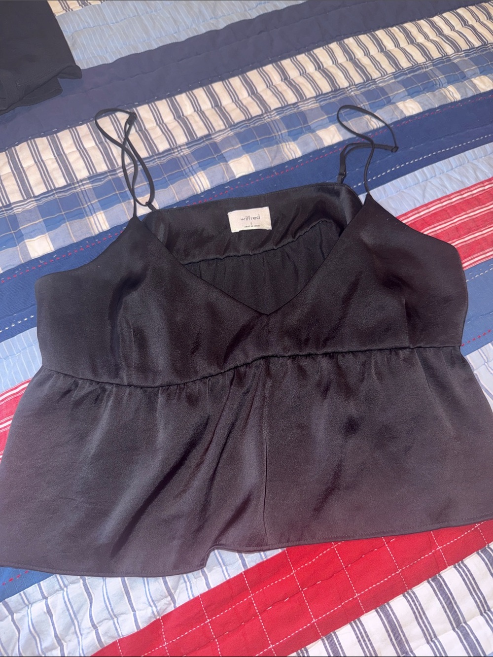 Wilfred cropped cami in black satin